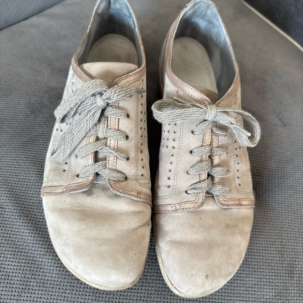 Naot Koru Kahika Taupe Gray Suede Leather Oxford Sneakers 41‎